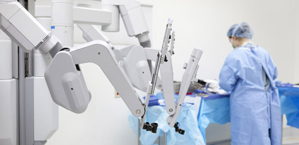 thermolaquage-bordeaux-33-aquitaine-materiel-medical-bras-robot-bloc-operatoire